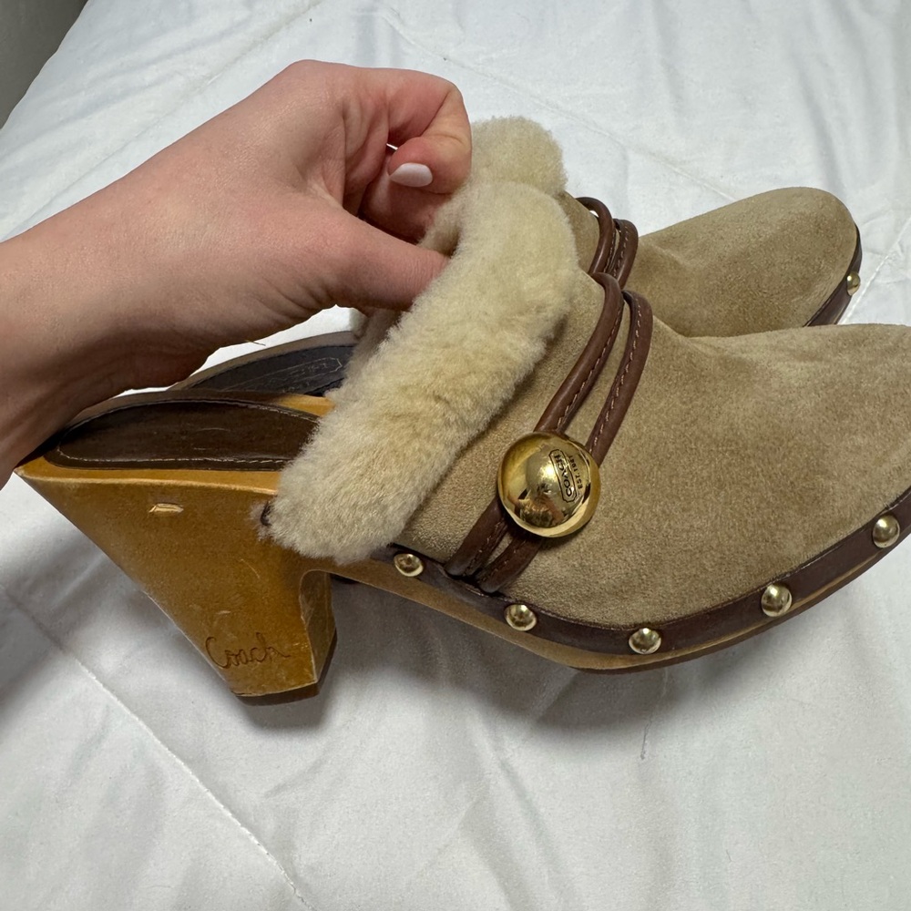 Vintage Coach Tan Suede Shearling Clogs